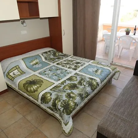 Lägenhet Utkovic Beachfront *