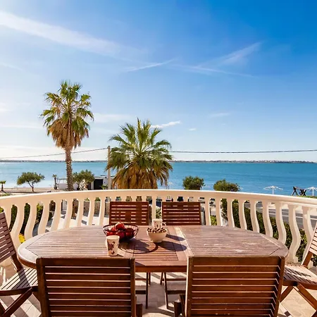 Utkovic Beachfront Vrsi
