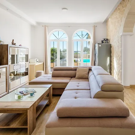 Utkovic Beachfront Lägenhet Vrsi