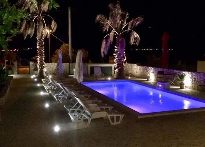 Utkovic Beachfront *