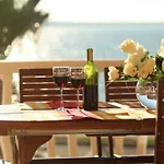 Utkovic Beachfront Apartman Vrsi