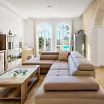 Utkovic Beachfront Apartman Vrsi
