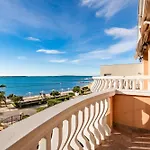 Apartman Utkovic Beachfront *