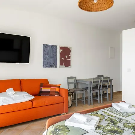 Utkovic Beachfront Apartamento Vrsi