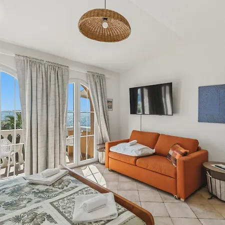 Apartamento Utkovic Beachfront *